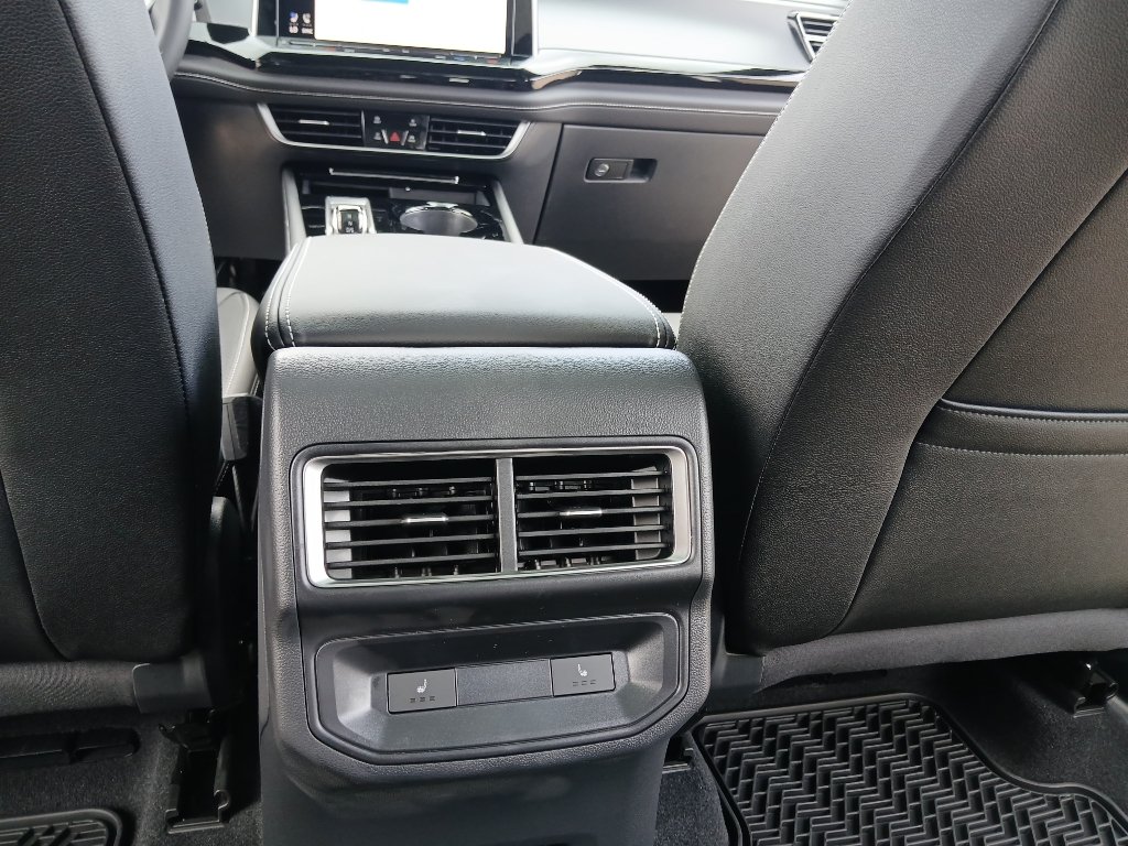 New 2026 Volkswagen Atlas Cross Sport SEL R-Line AWD/4WD image 23