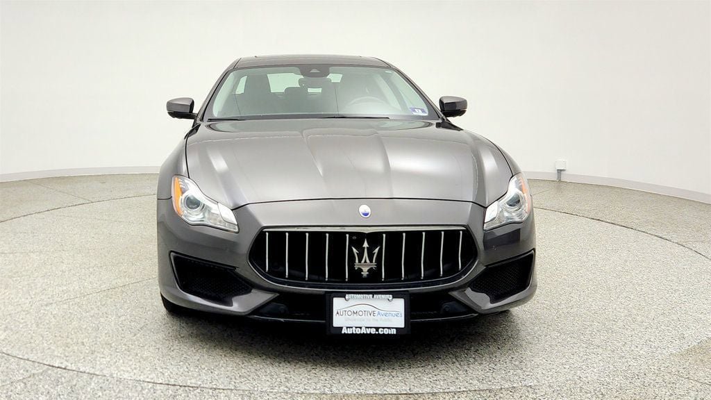 Used 2017 Maserati Quattroporte S GranSport Q4 AWD/4WD image 2
