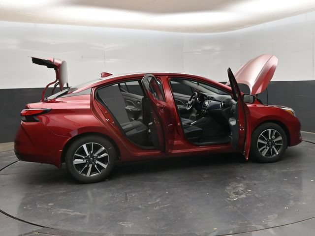 New 2025 Nissan Versa SV w/ Trunk Package FWD image 28