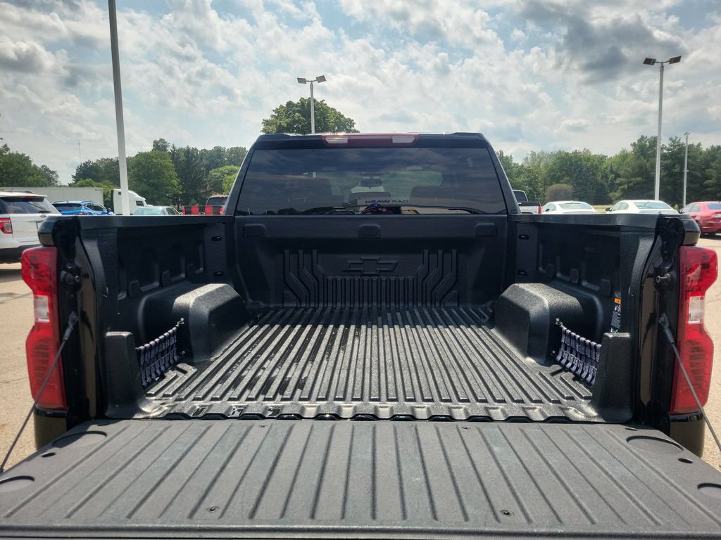 Certified 2024 Chevrolet Silverado 1500 LT AWD/4WD image 33