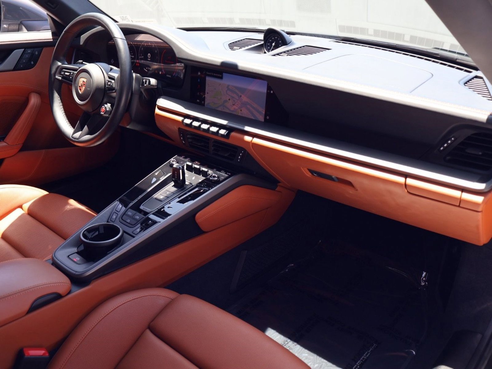 Certified 2025 Porsche 911 Carrera RWD image 23