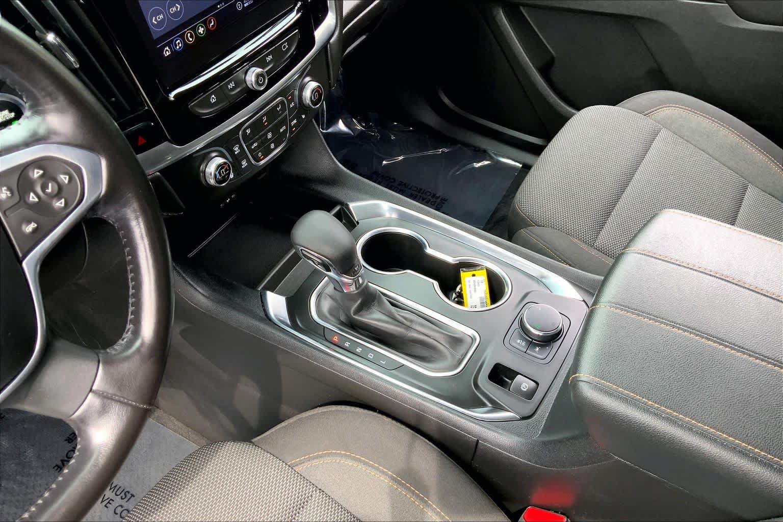Used 2021 Chevrolet Traverse LT AWD/4WD image 17