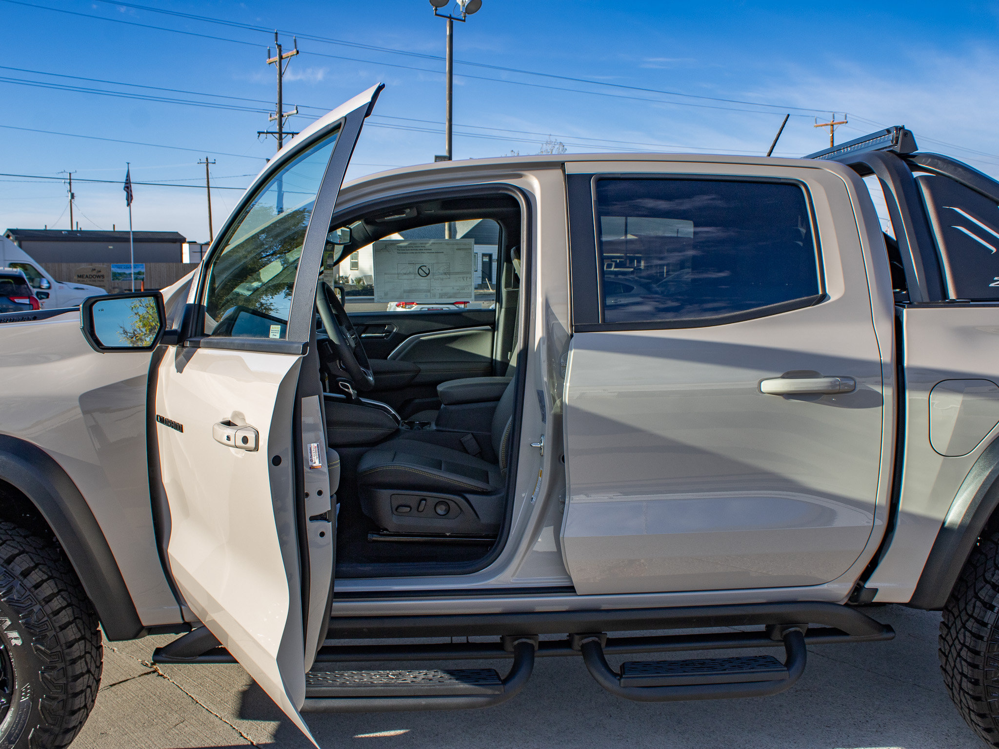 New 2026 Chevrolet Colorado ZR2 w/ Midnight Edition AWD/4WD image 24