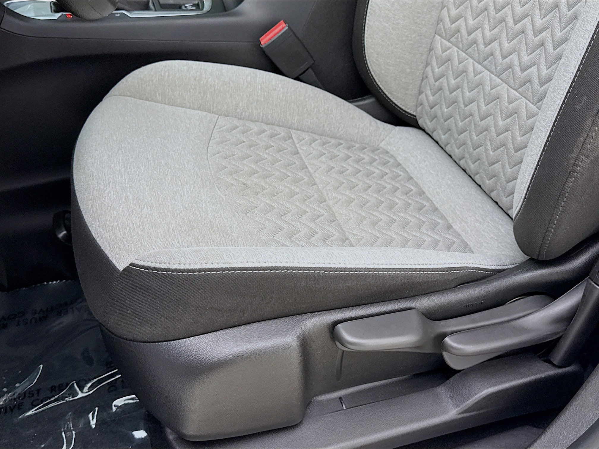 Used 2024 Chevrolet Equinox LS image 20