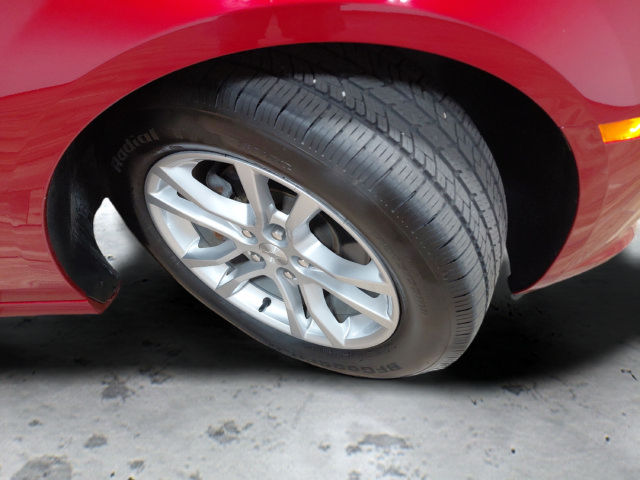 Used 2015 Chevrolet Camaro LT RWD image 10