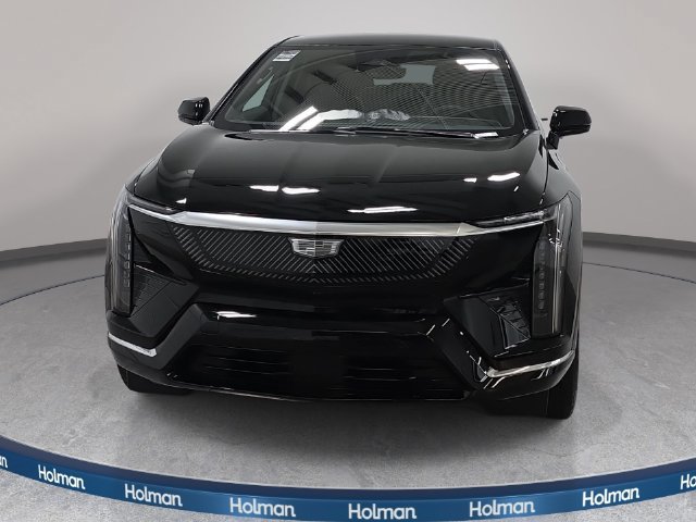 New 2027 Cadillac Optiq Luxury w/ LPO, Floor Liner Package AWD/4WD image 2