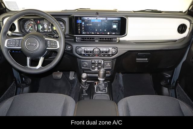 Used 2025 Jeep Wrangler Unlimited Sahara w/ Safety Group AWD/4WD image 14