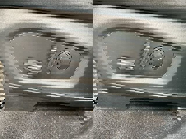 Used 2021 Ford Explorer XLT w/ Equipment Group 202A image 28