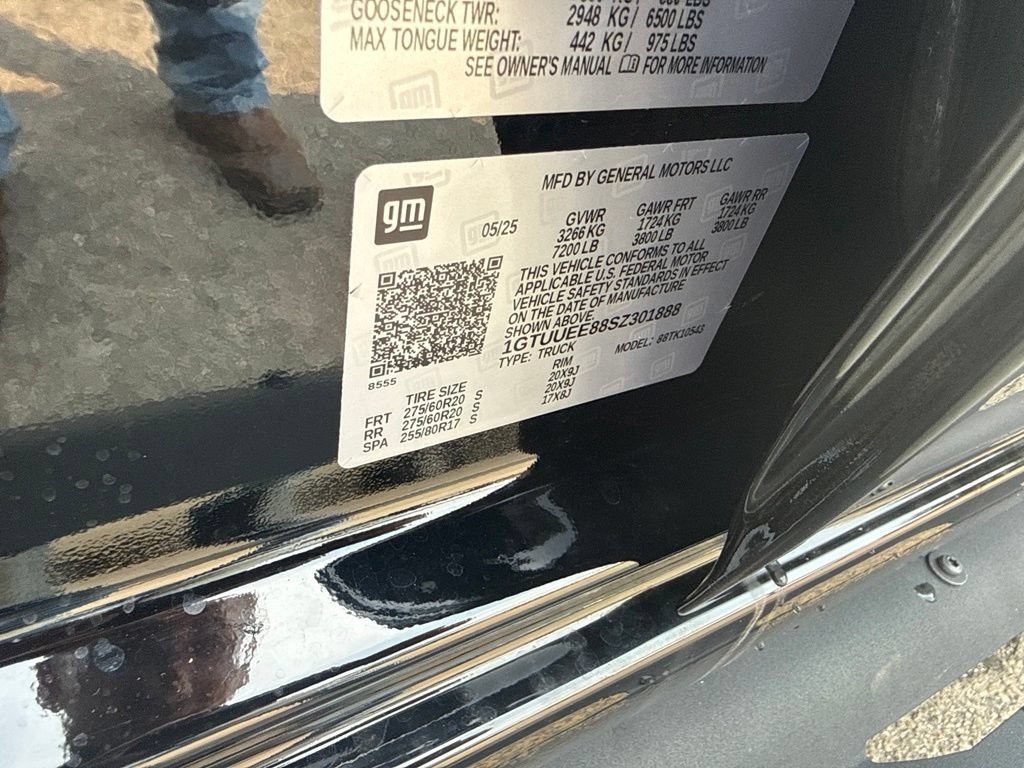 Used 2025 GMC Sierra 1500 AT4 w/ Technology Package AWD/4WD image 40