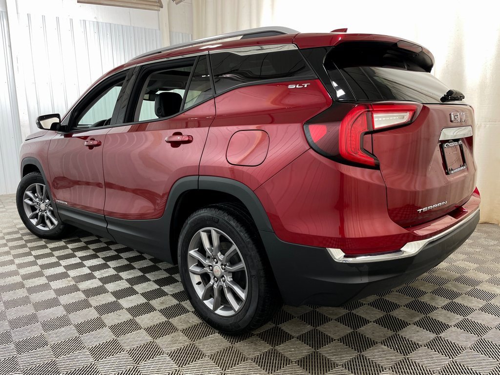 Used 2024 GMC Terrain SLT image 44
