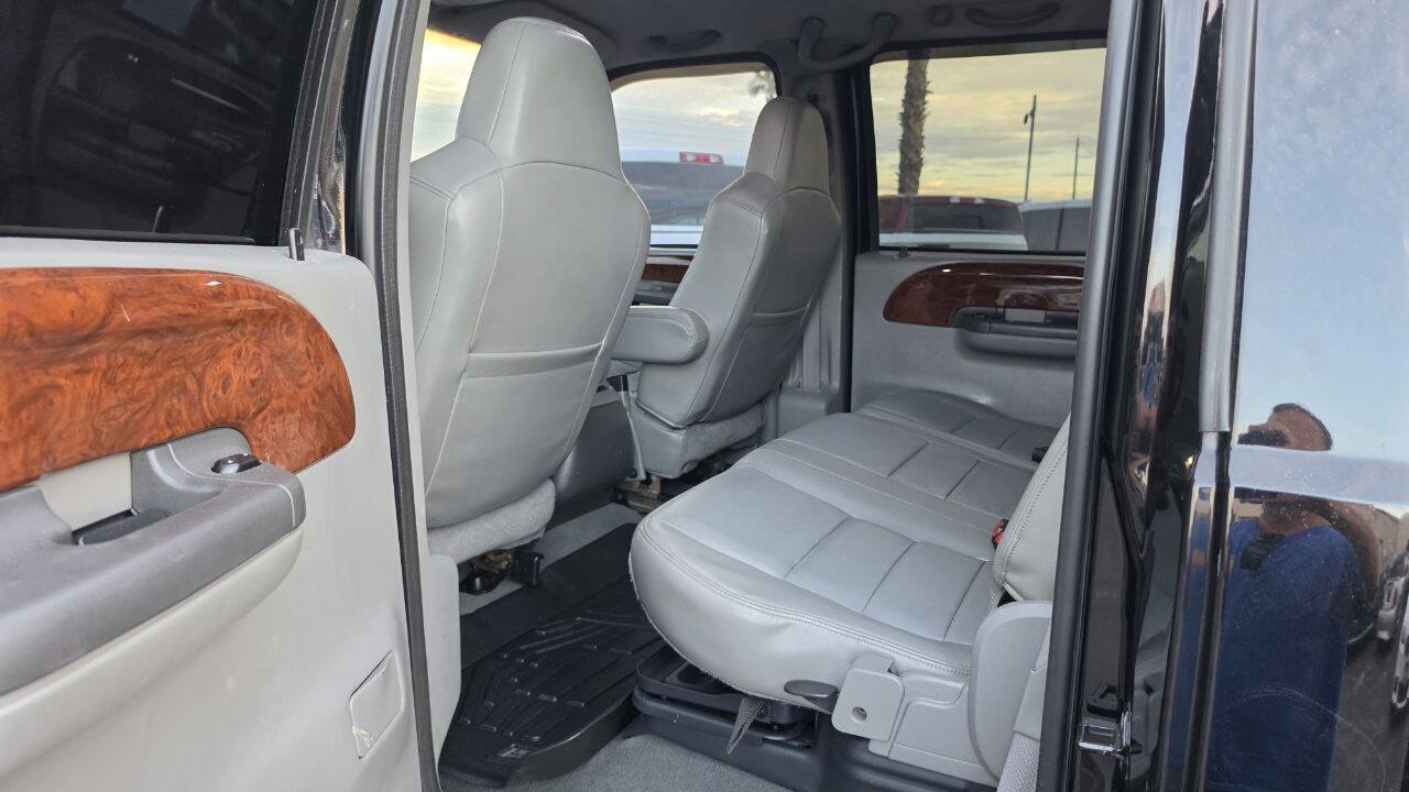 Used 2004 Ford F250 Lariat AWD/4WD image 8