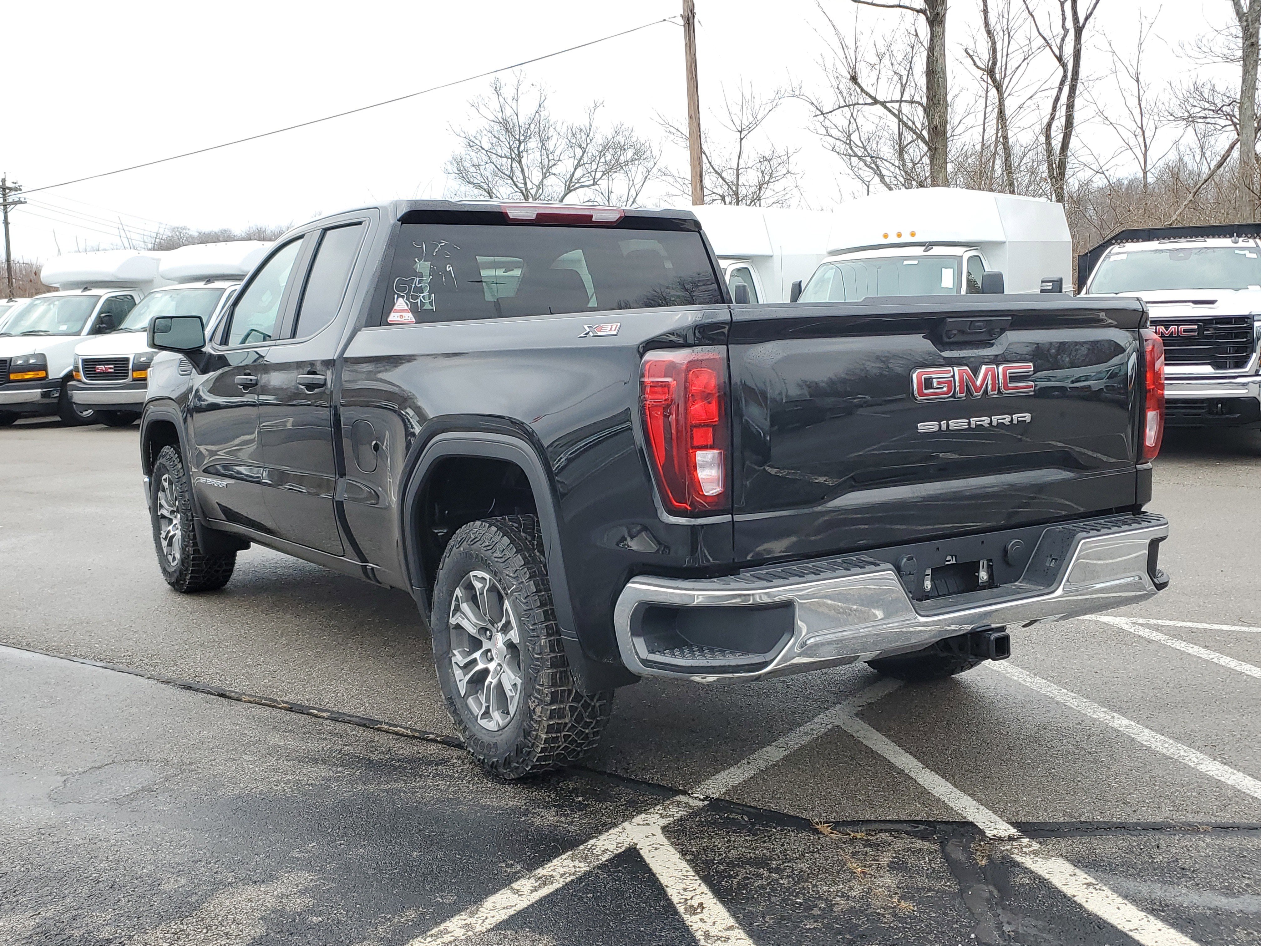 New 2026 GMC Sierra 1500 Pro w/ Pro Value Package AWD/4WD image 7