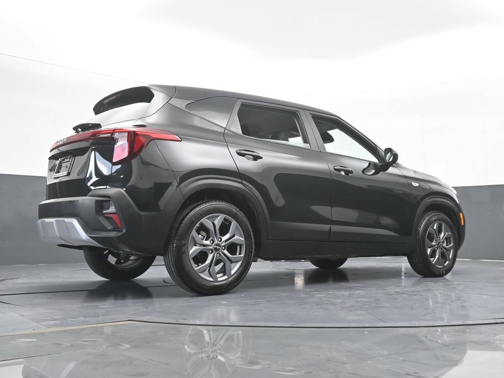 Used 2026 Kia Seltos LX FWD image 60