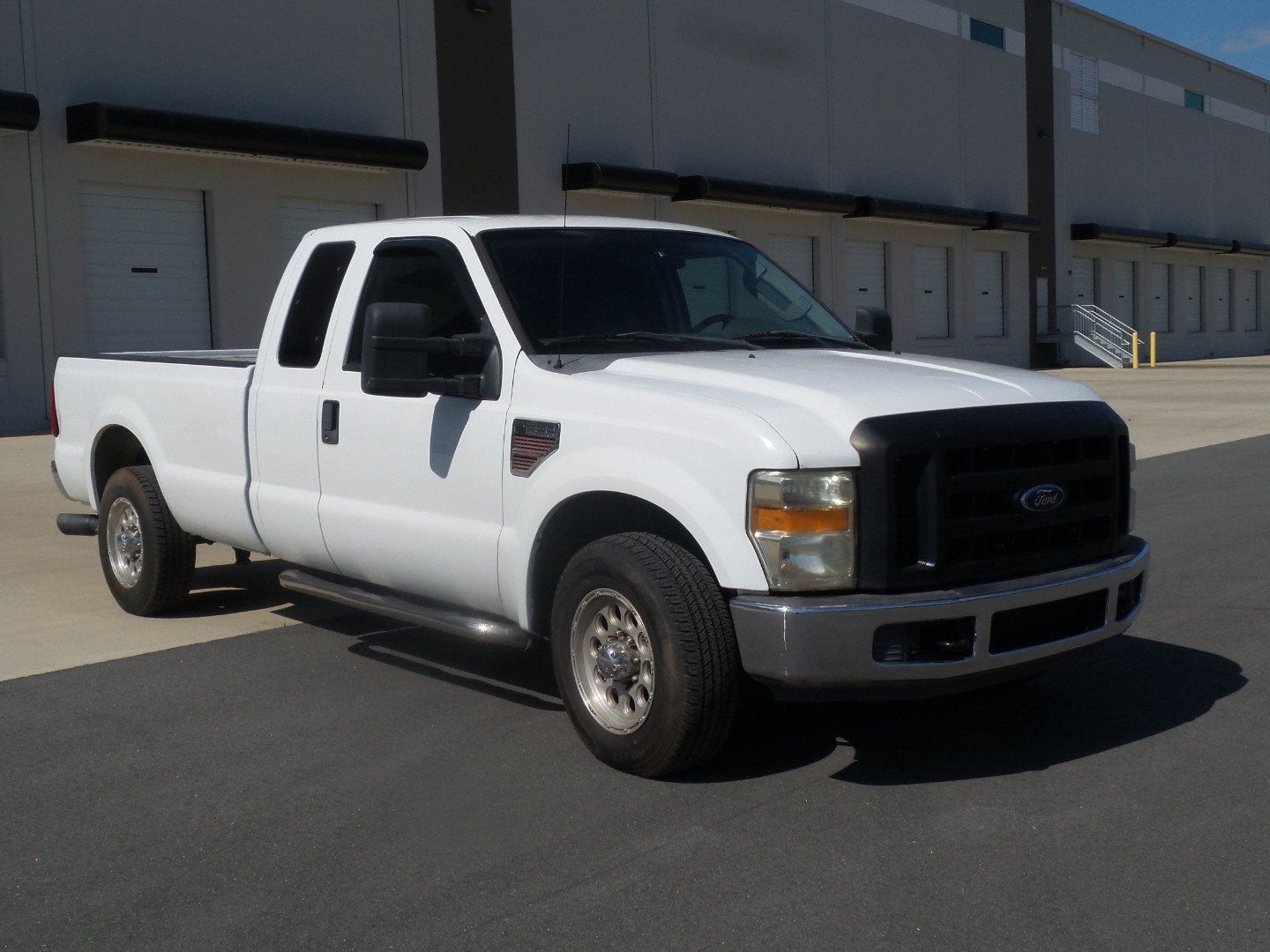 Used 2010 Ford F250 XL RWD image 1