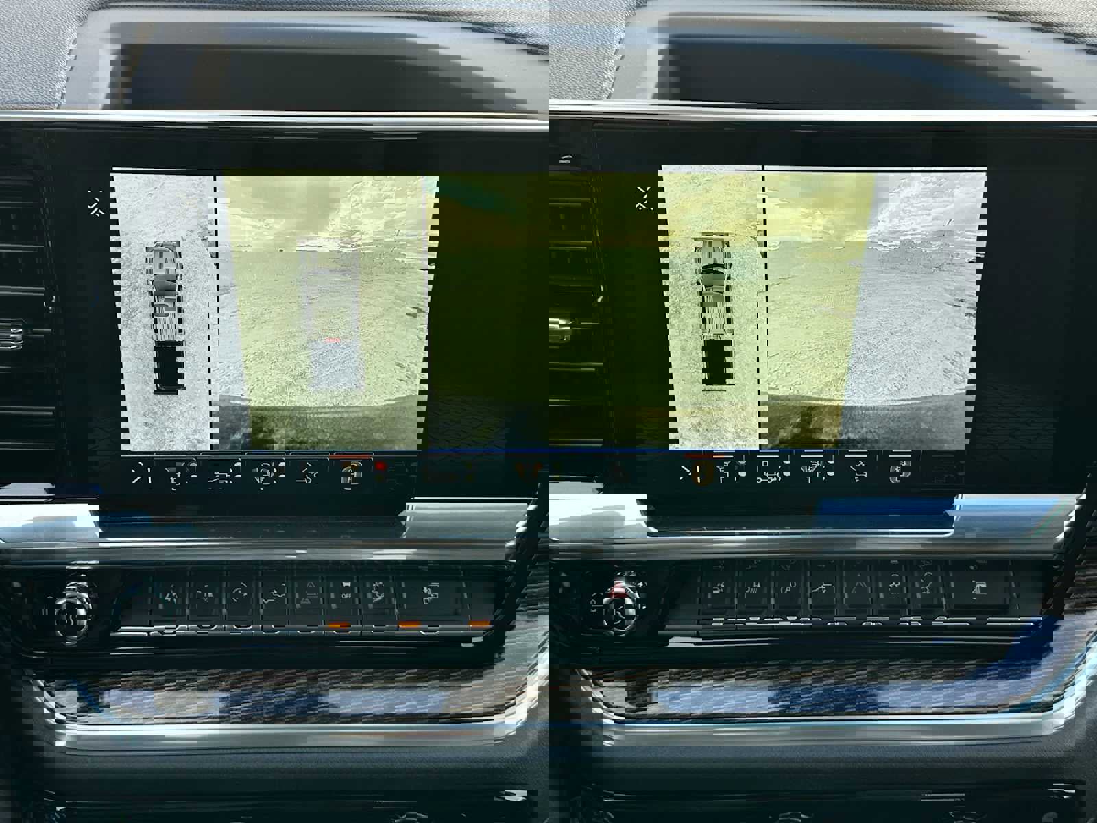 Used 2025 GMC Sierra 1500 SLE w/ X31 Off-Road Package image 29