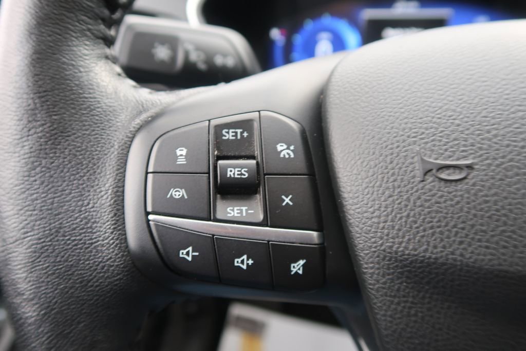 Used 2020 Ford Escape Titanium w/ Titanium Premium Package 2.0 image 32