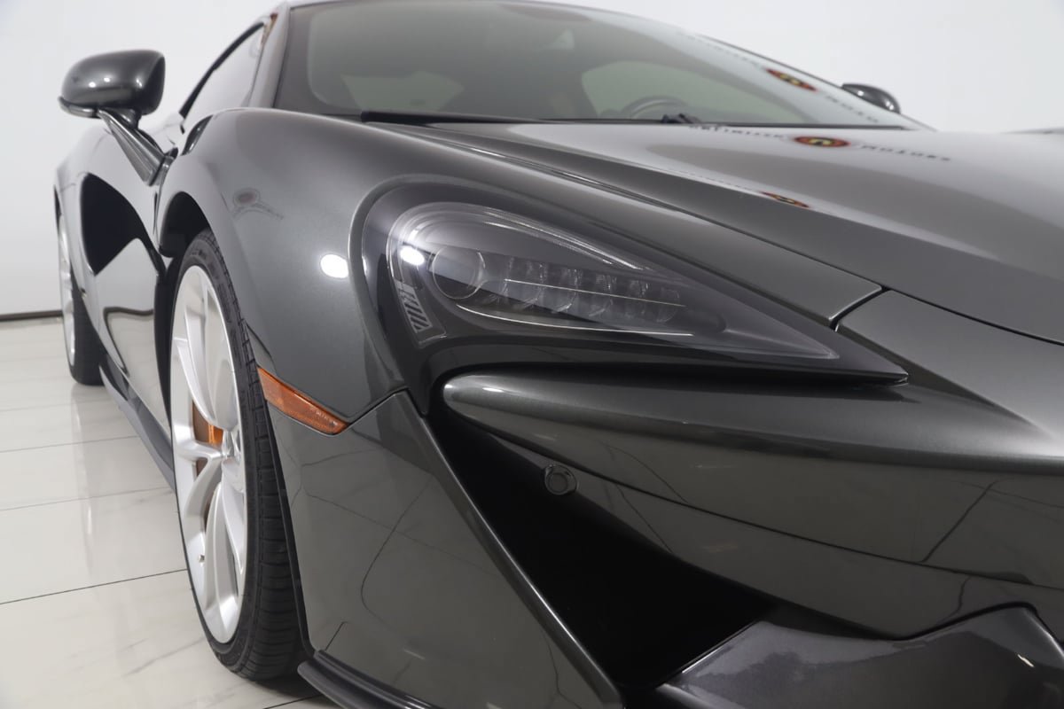 Used 2020 McLaren 570S Coupe RWD image 63