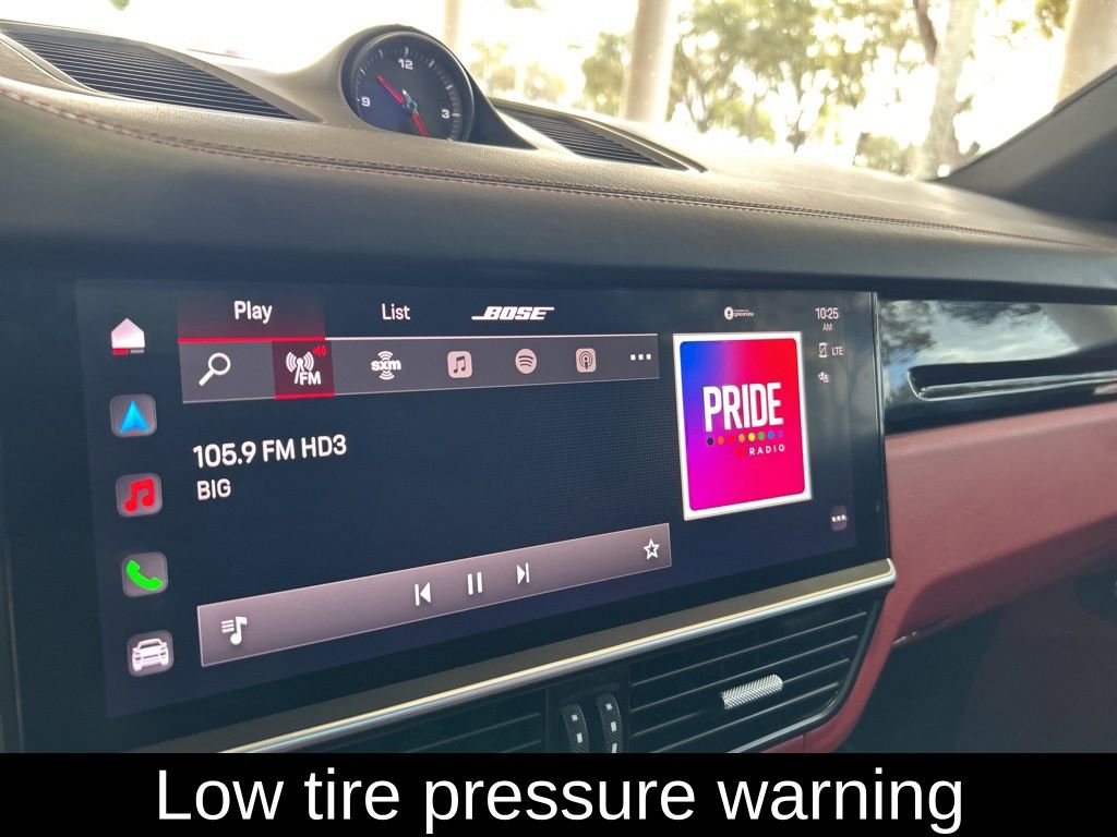 Used 2022 Porsche Cayenne w/ Premium Package Plus image 9