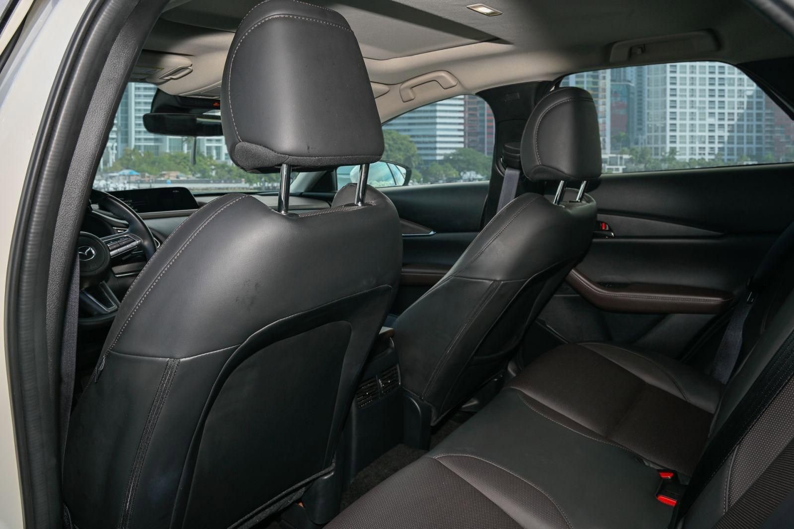 Used 2023 MAZDA CX-30 AWD 2.5 S w/ Premium Package image 18
