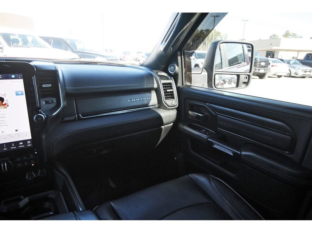 Used 2024 RAM 3500 Limited image 13