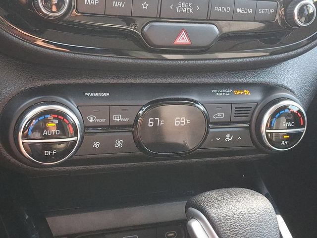 Certified 2023 Kia Soul S FWD image 17