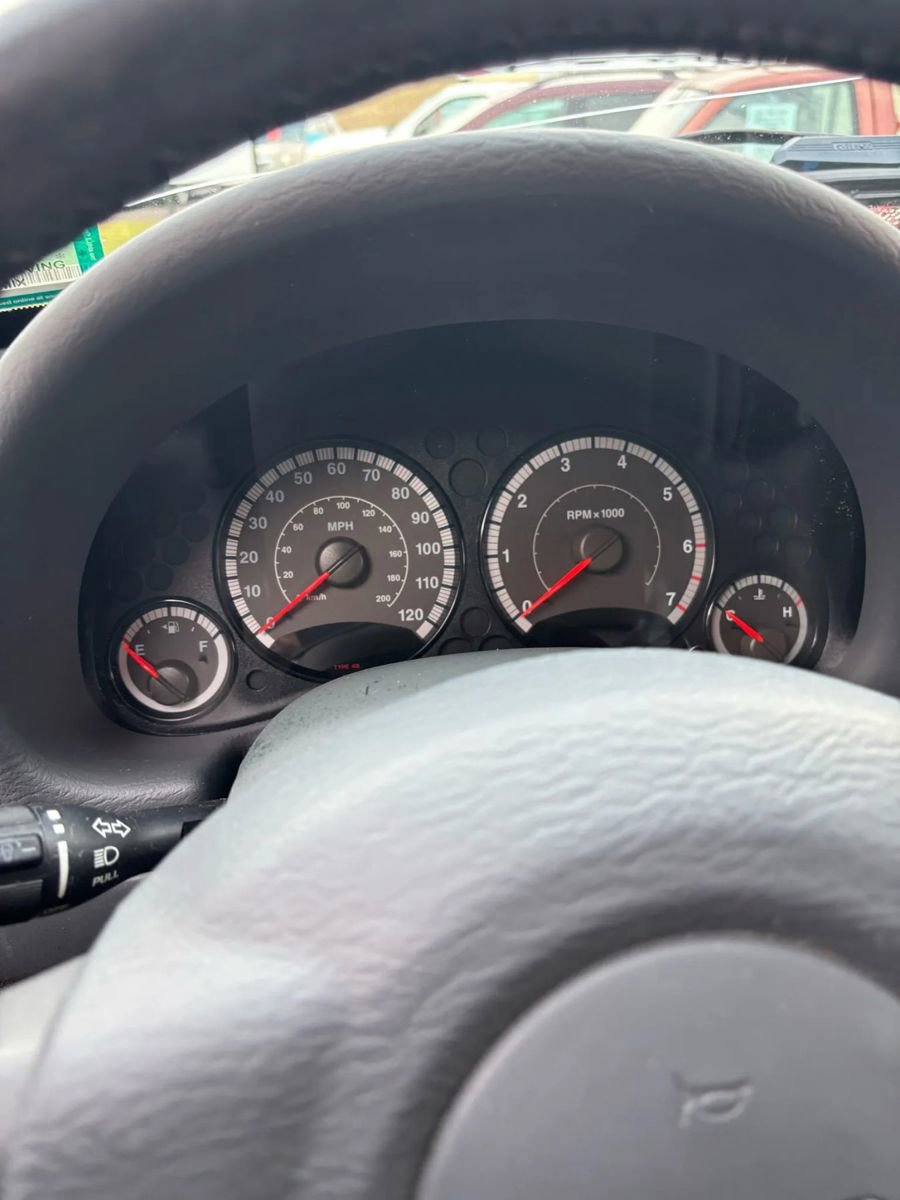 Used 2005 Jeep Liberty Renegade image 52