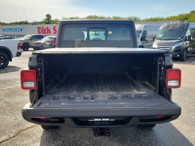 Certified 2025 Jeep Gladiator Sport AWD/4WD image 29