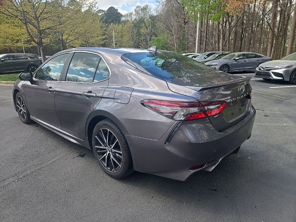 Used 2024 Toyota Camry SE w/ Cold Weather Package image 8