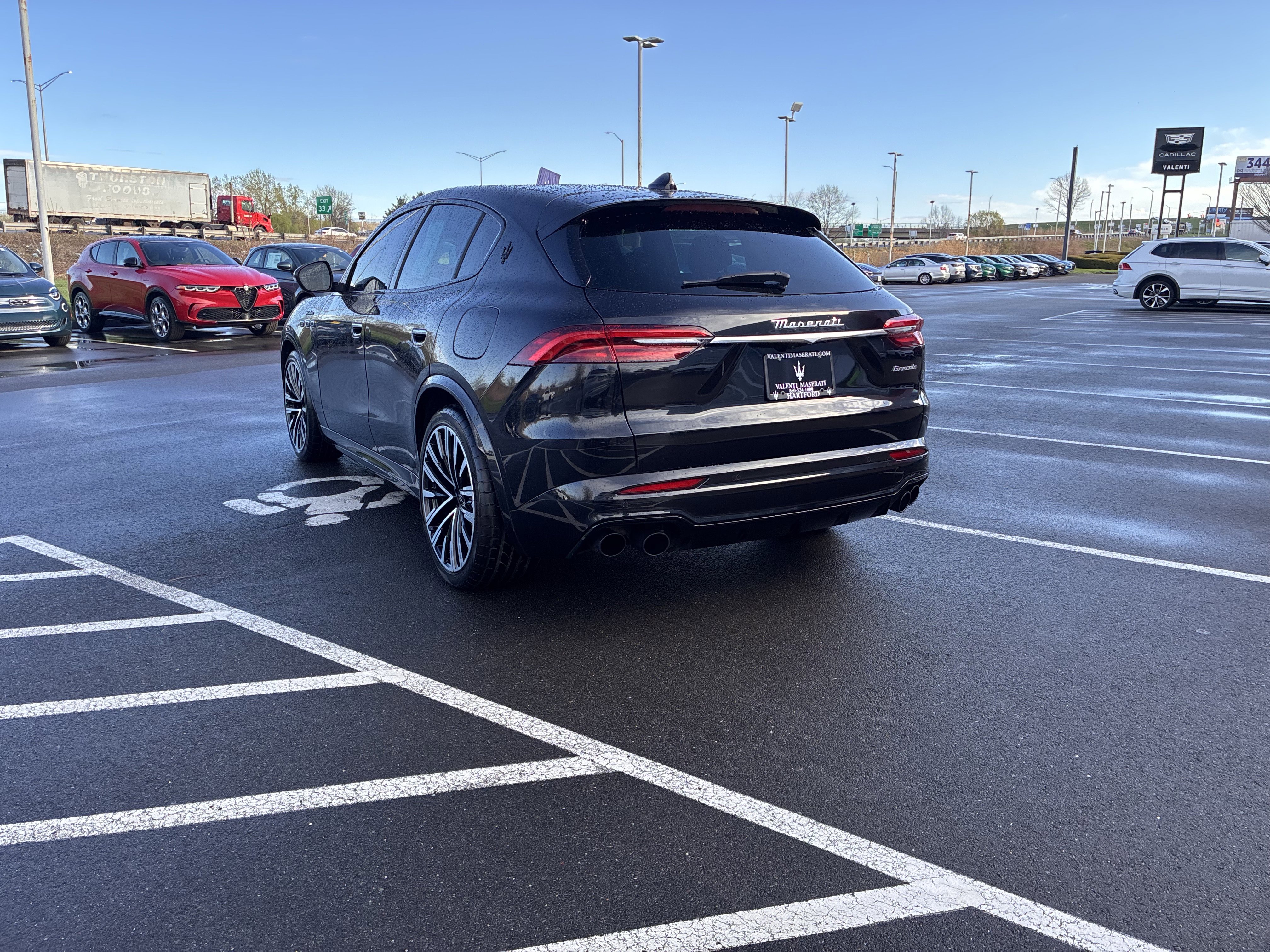 Used 2023 Maserati Grecale Modena image 9
