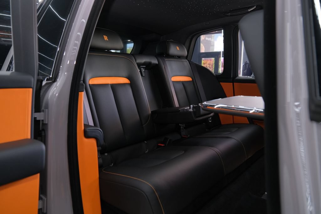 Used 2026 Rolls-Royce Cullinan AWD/4WD image 48
