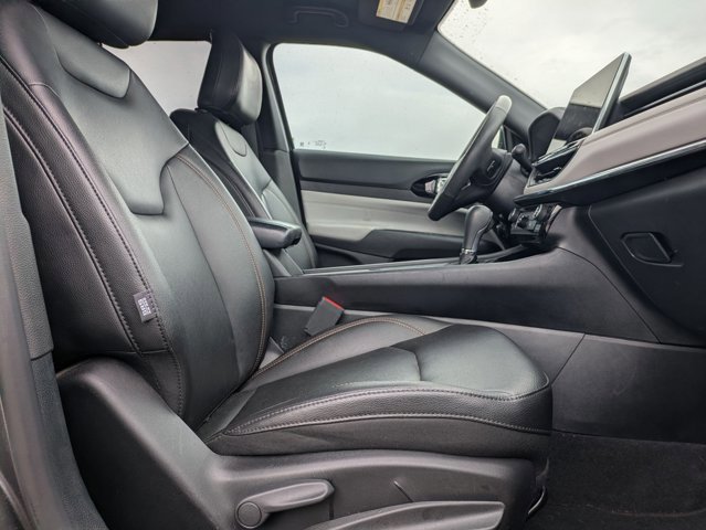 Used 2024 Jeep Compass Limited image 16