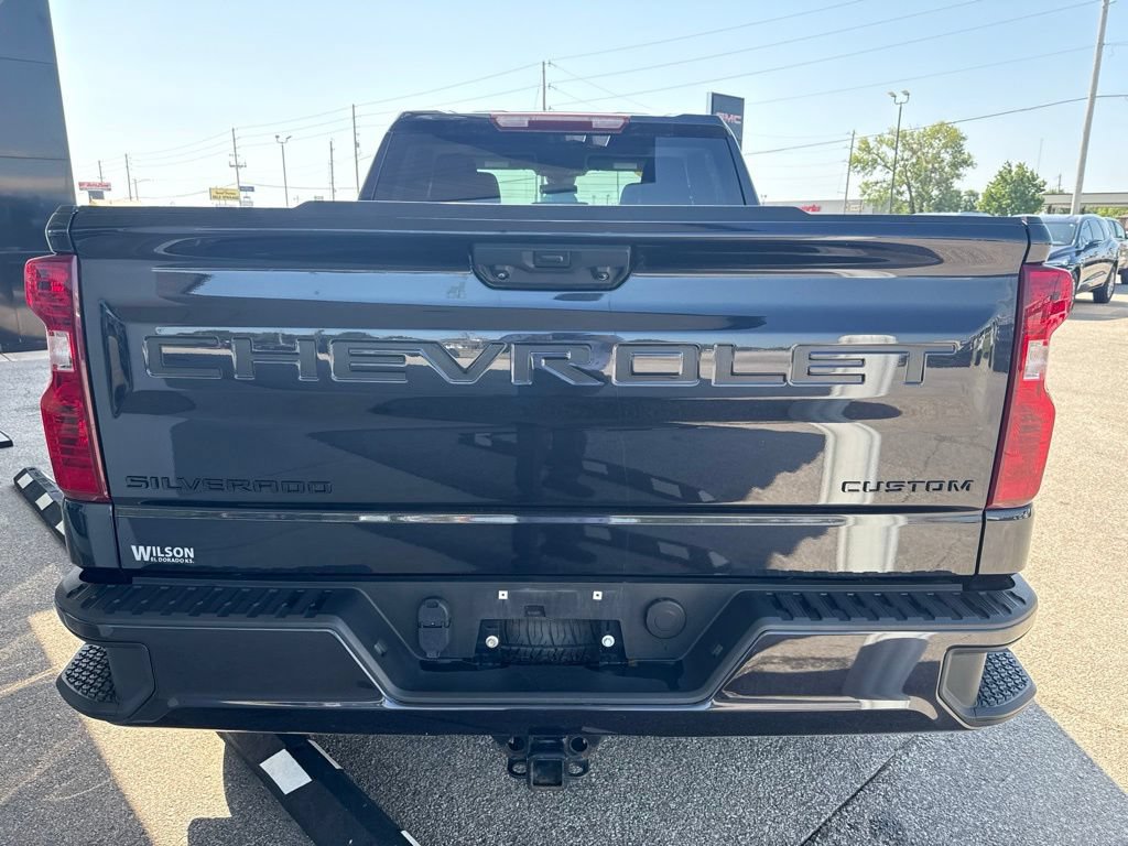 Used 2023 Chevrolet Silverado 1500 Custom w/ LPO, Dark Essentials Package AWD/4WD image 4