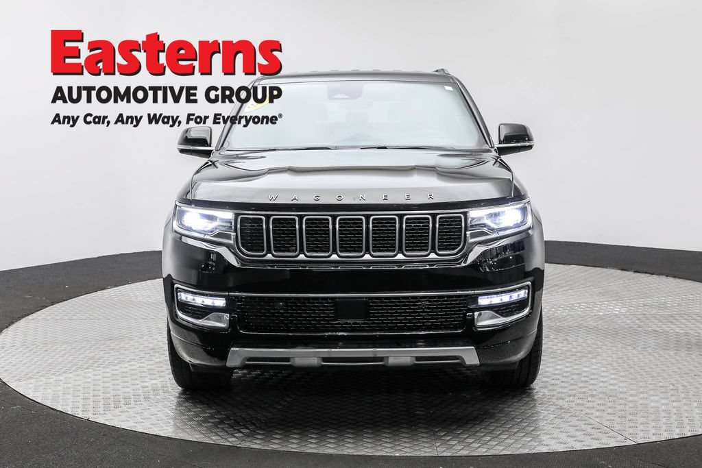 Used 2022 Jeep Wagoneer Series II AWD/4WD image 2