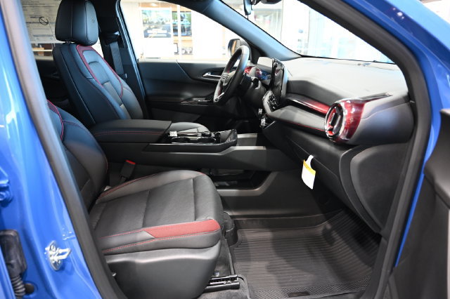 New 2027 Chevrolet Equinox RS w/ LPO, Floor Liner Package FWD image 10