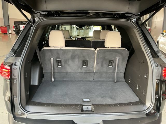 Used 2023 Chevrolet Traverse LS w/ Safety Package AWD/4WD image 23