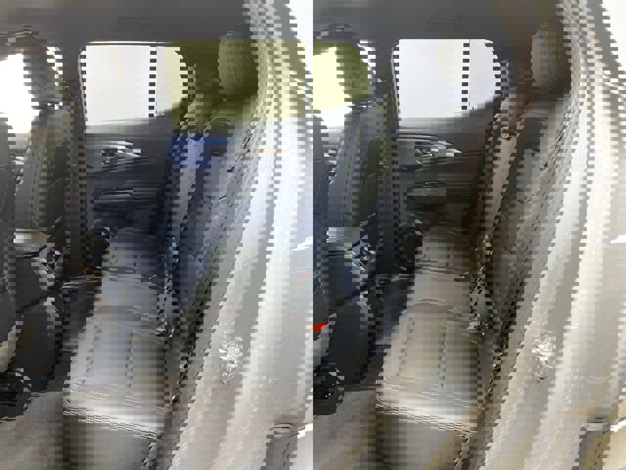 Used 2025 Chevrolet Equinox EV LT w/ Convenience Package image 16