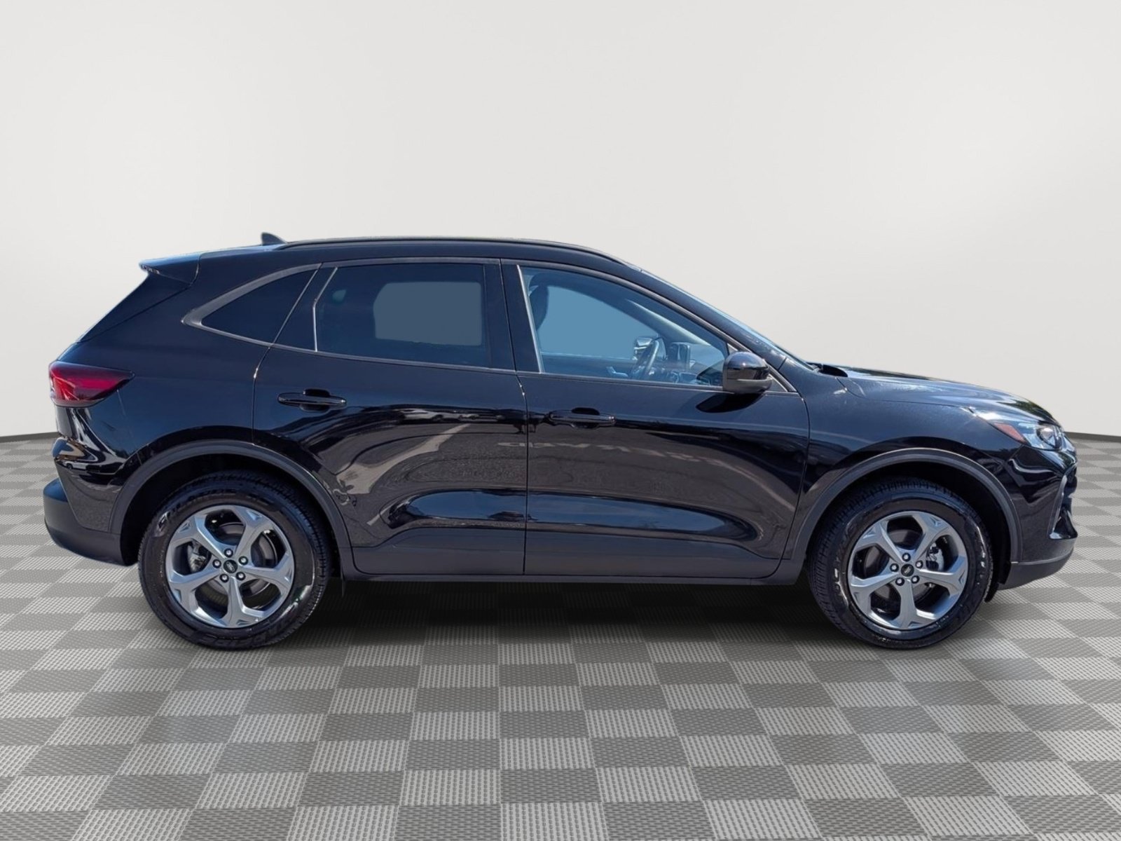 Used 2025 Ford Escape ST-Line Select AWD/4WD image 6