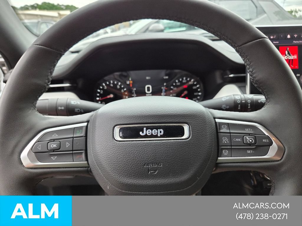 Used 2025 Jeep Compass Limited AWD/4WD image 22