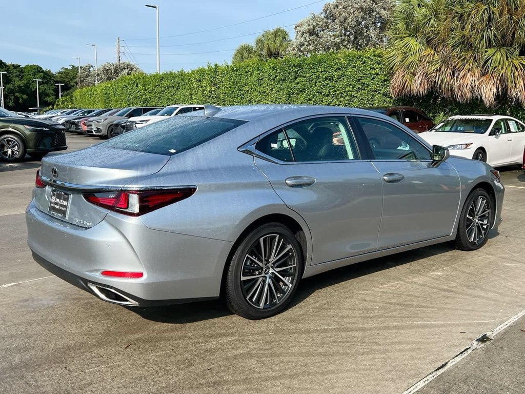 Certified 2025 Lexus ES 350 w/ Premium Package FWD image 7