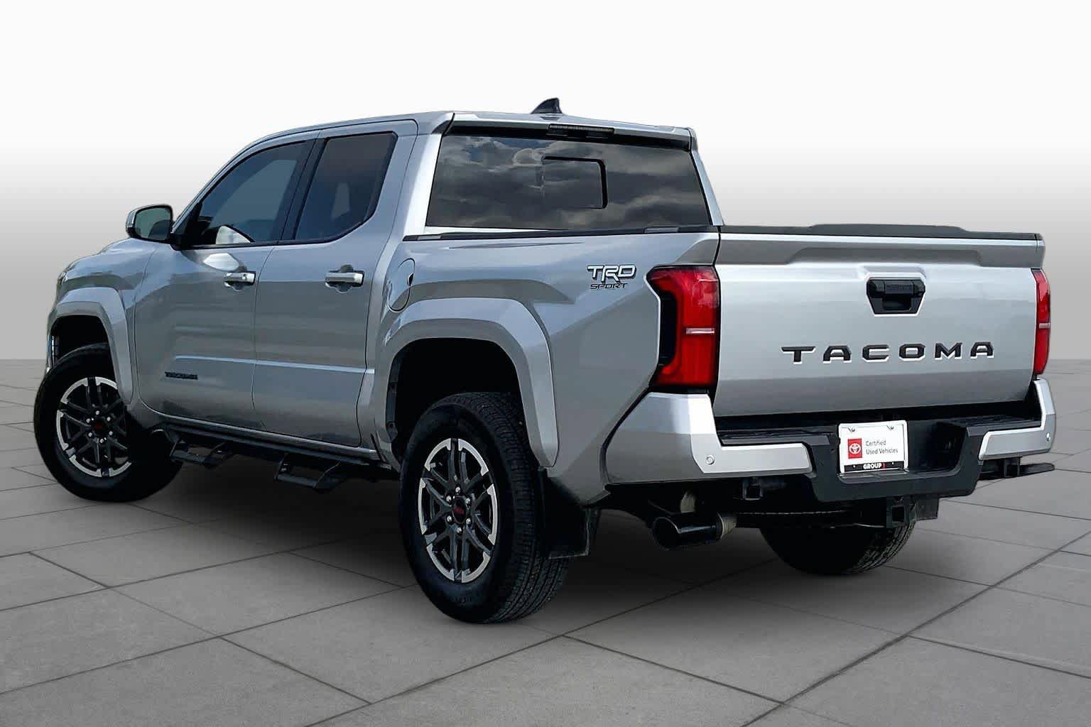 Used 2024 Toyota Tacoma TRD Sport w/ TRD Sport Upgrade Package RWD image 12