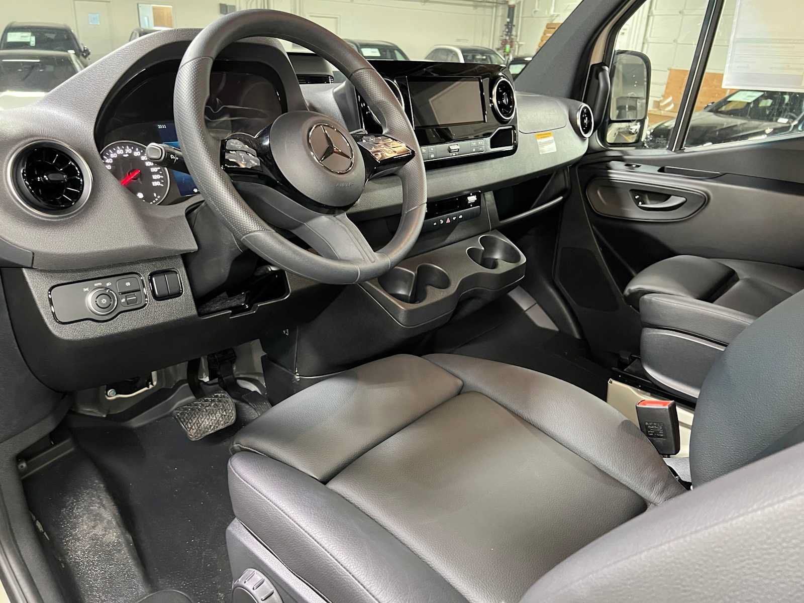 New 2025 Mercedes-Benz Sprinter 2500 image 24