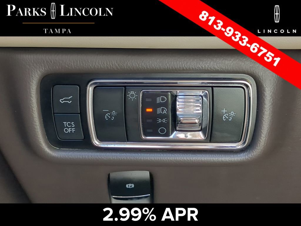 Certified 2023 Lincoln Nautilus FWD w/ Premium Package image 24
