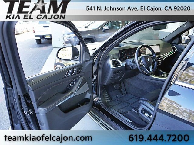 Used 2025 BMW X5 xDrive40i image 41