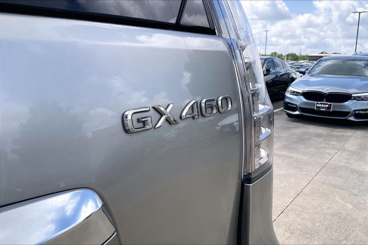 Used 2021 Lexus GX 460 Luxury w/ Off Road Package AWD/4WD image 28