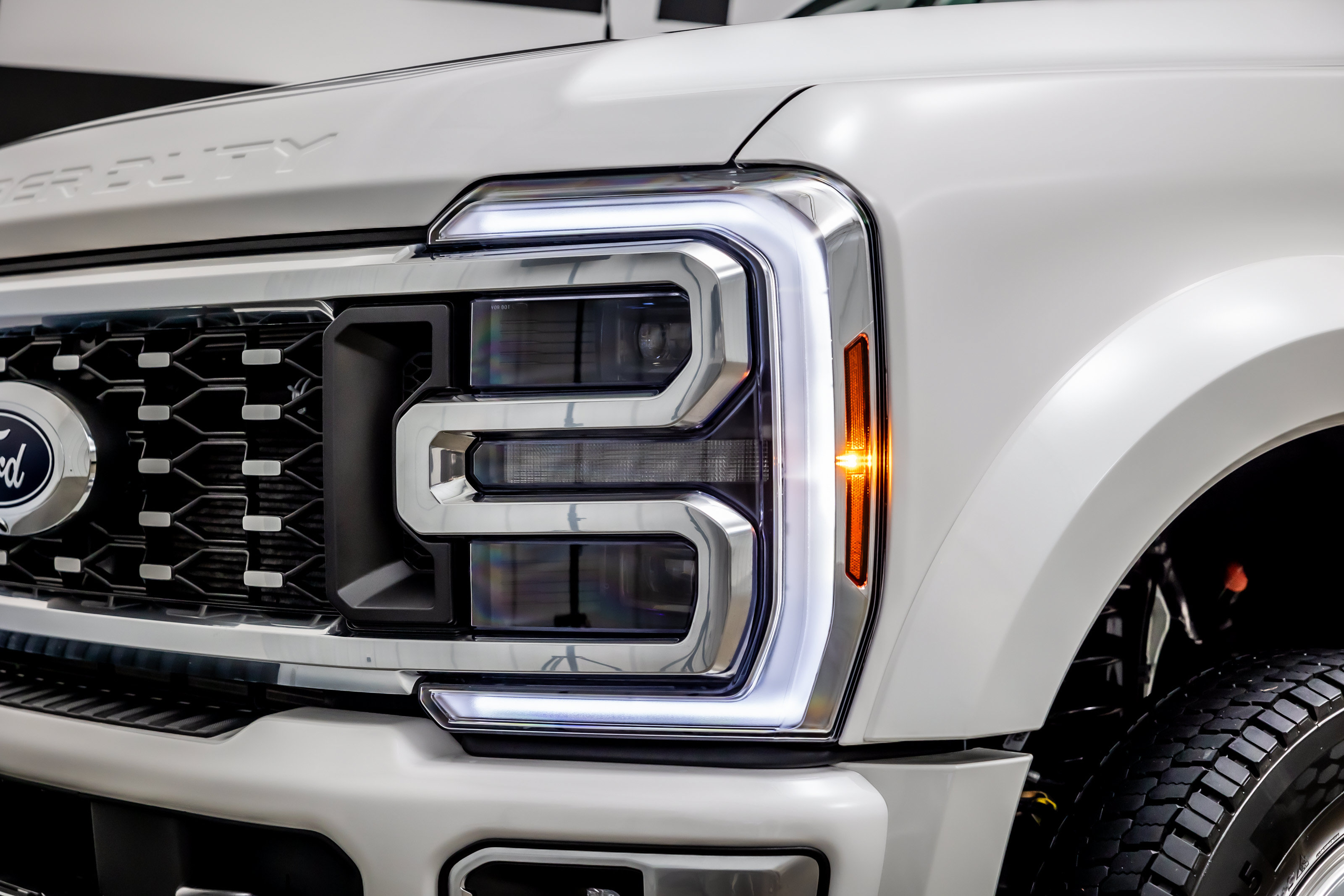 Used 2026 Ford F450 Platinum w/ Platinum Plus Package AWD/4WD image 21