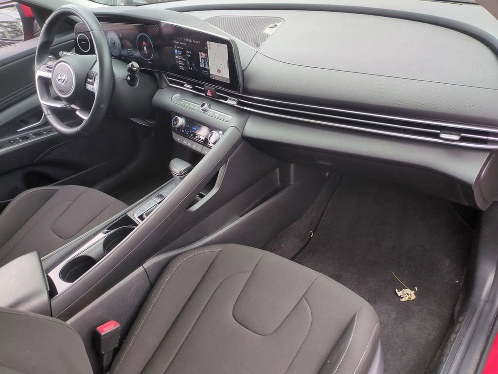 Certified 2023 Hyundai Elantra SEL w/ Convenience Package FWD image 27