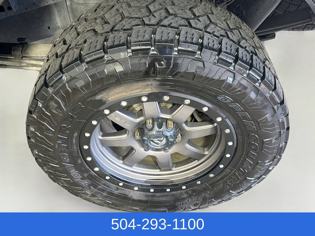 Used 2017 Ford F150 Lariat w/ Equipment Group 502A Luxury AWD/4WD image 33