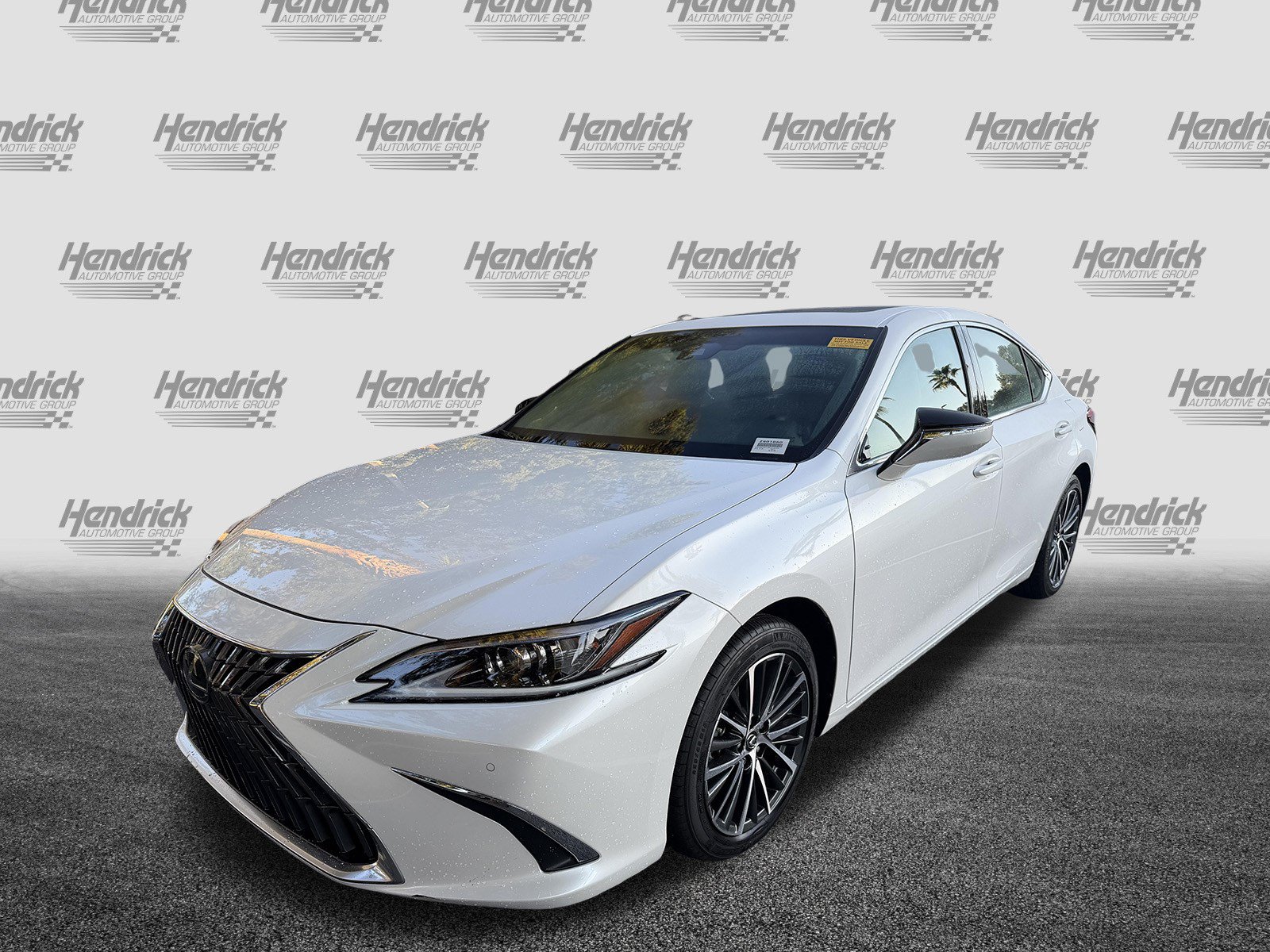 Used 2025 Lexus ES 350 w/ Premium Package FWD image 5