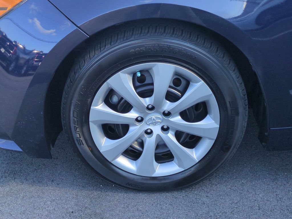 Used 2024 Toyota Corolla LE FWD image 27