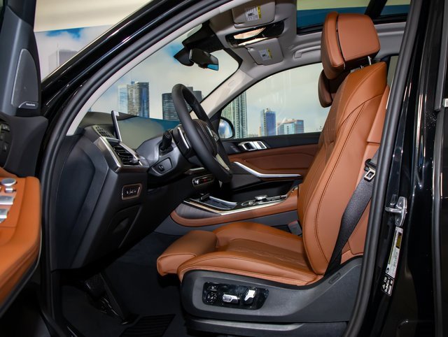 Used 2025 BMW X7 xDrive40i w/ Premium Package image 20